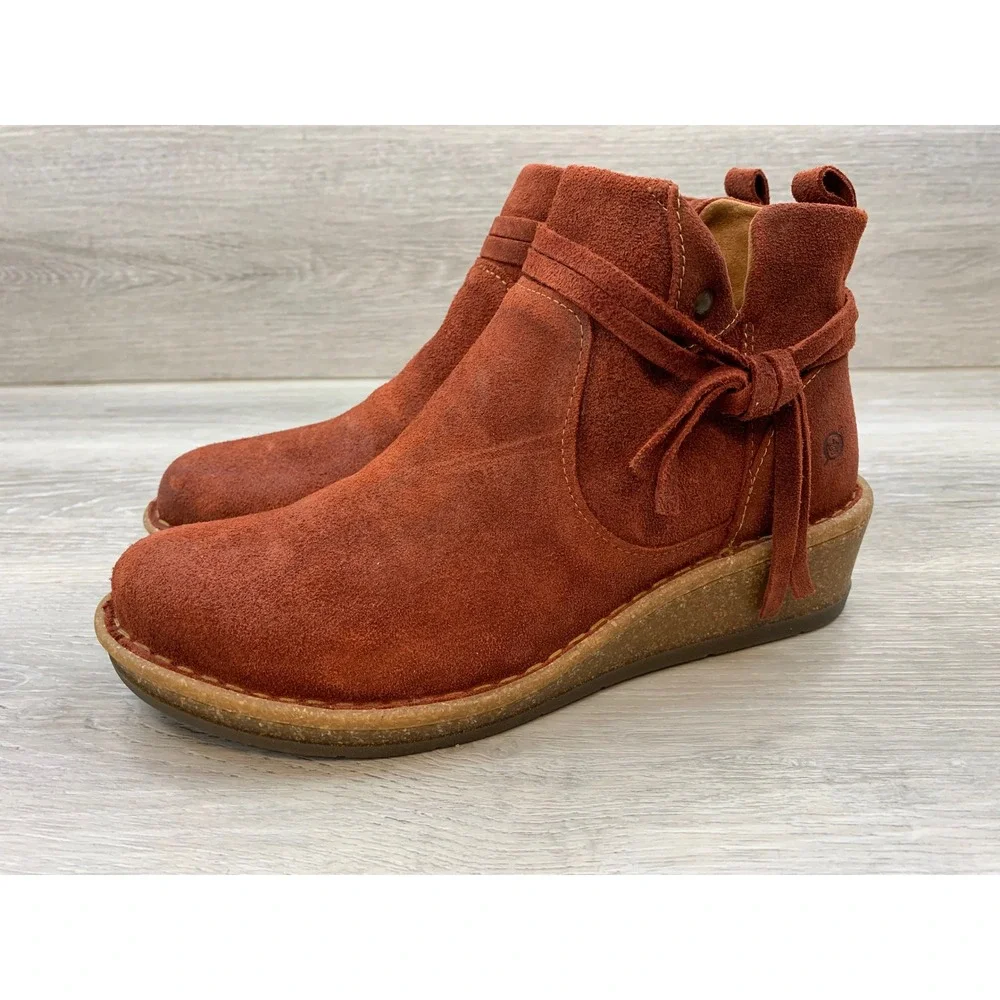 Born Women's Rust Suede Wedge Ankle Booties Side Zip Tie Detail 10 Comfort Shoes